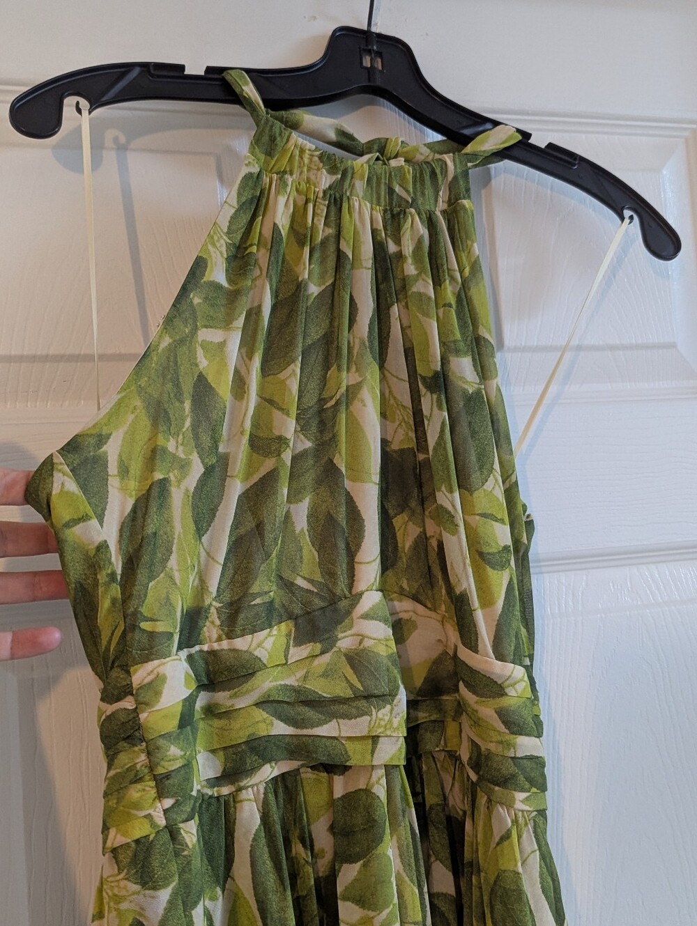 Green Leaf-Print Halter Dress - Picture 2 of 6